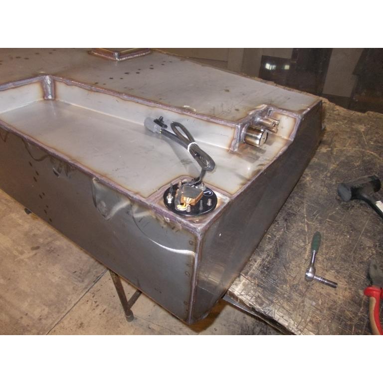 Доп бак 170л в задний свес вместо зап колеса. Лифт подвески 2" (Эконом)